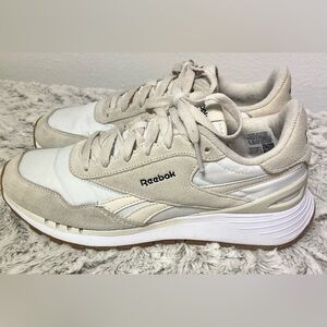 Reebok Iconic Nylon Suede 1991 Style Sneakers In Beige & White Tones
Size 8